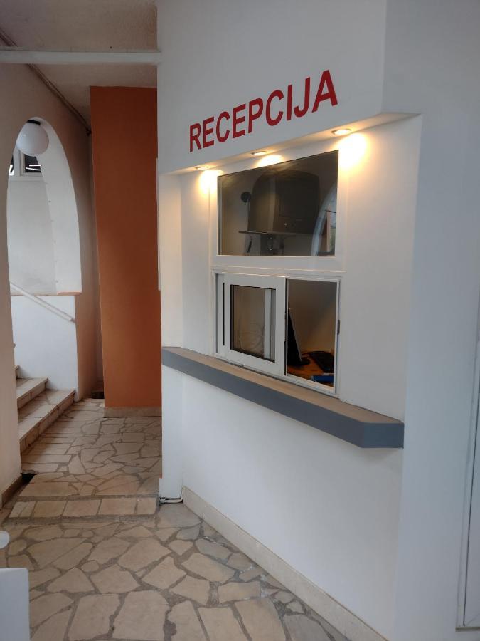 Family Majcica - Villa Malo Misto Klek Buitenkant foto